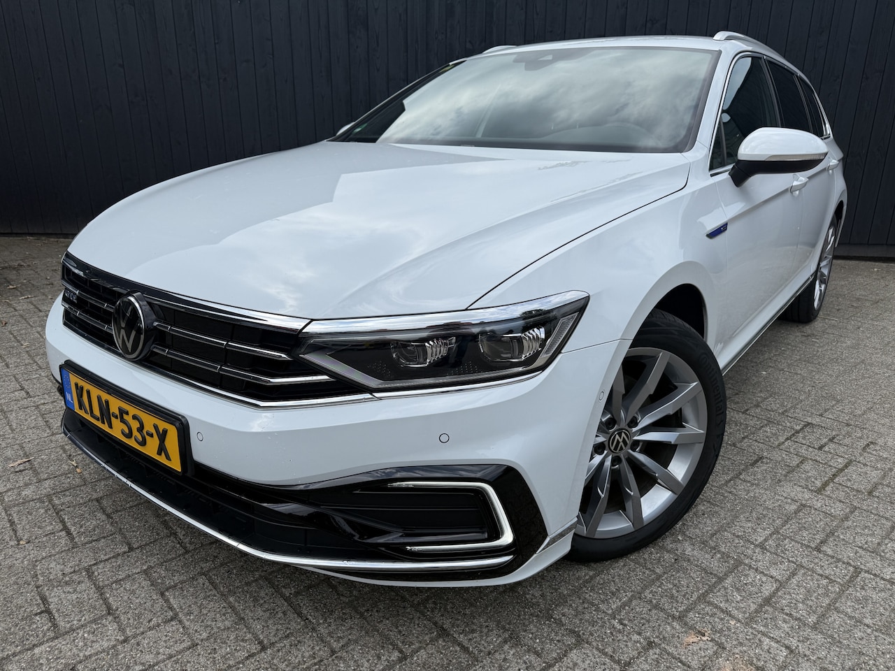 Volkswagen Passat Variant - 1.4 TSI PHEV GTE Business 1.4 TSI PHEV GTE Business - AutoWereld.nl