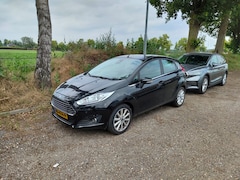 Ford Fiesta - 1.0T 101PK 5Drs Titanium *Motor Defect* Ecc Navi Cruise Control Pdc Lmv 16" Bluetooth Voor