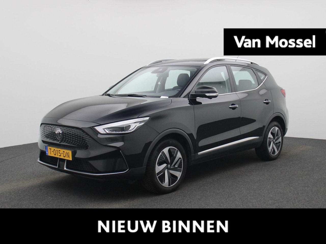 MG ZS - Long Range Luxury 70 kWh | Panorama dak | 360 camera | Carplay | stoel + stuurverwarming - AutoWereld.nl