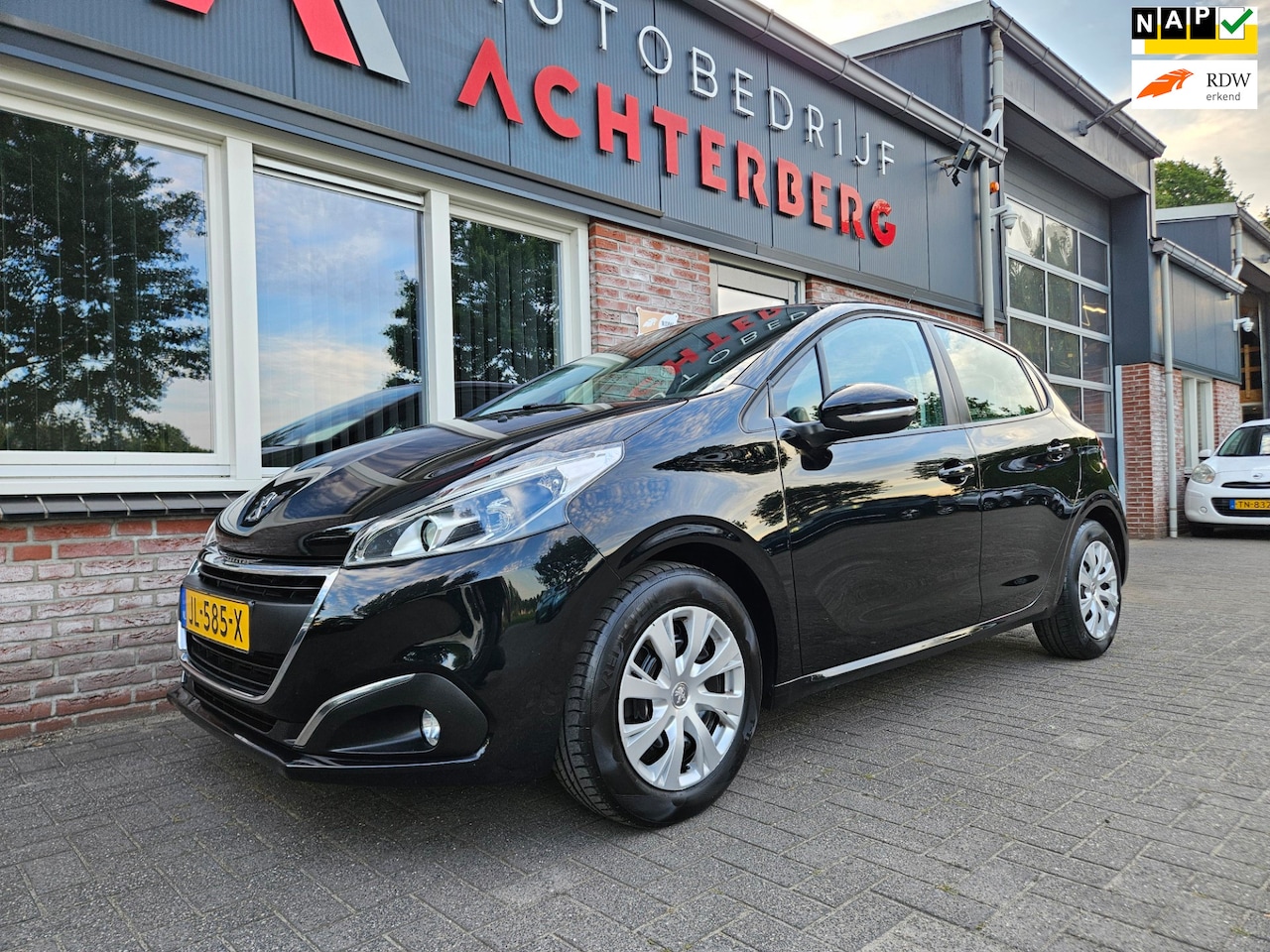 Peugeot 208 - 1.2 PureTech Blue Lion Carplay! Navigatie! Airco! Cruise Control! PDC! Nette Auto! Dealer - AutoWereld.nl