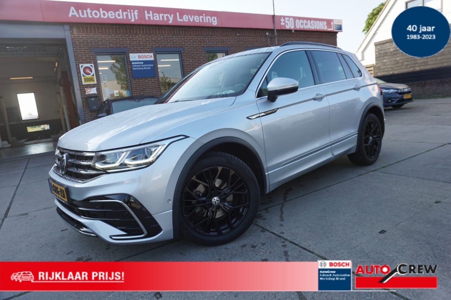 Volkswagen Tiguan - 1.5 TSI 150pk DSG R-Line Business+ El.wegklapbare trekhaak Camrea - AutoWereld.nl