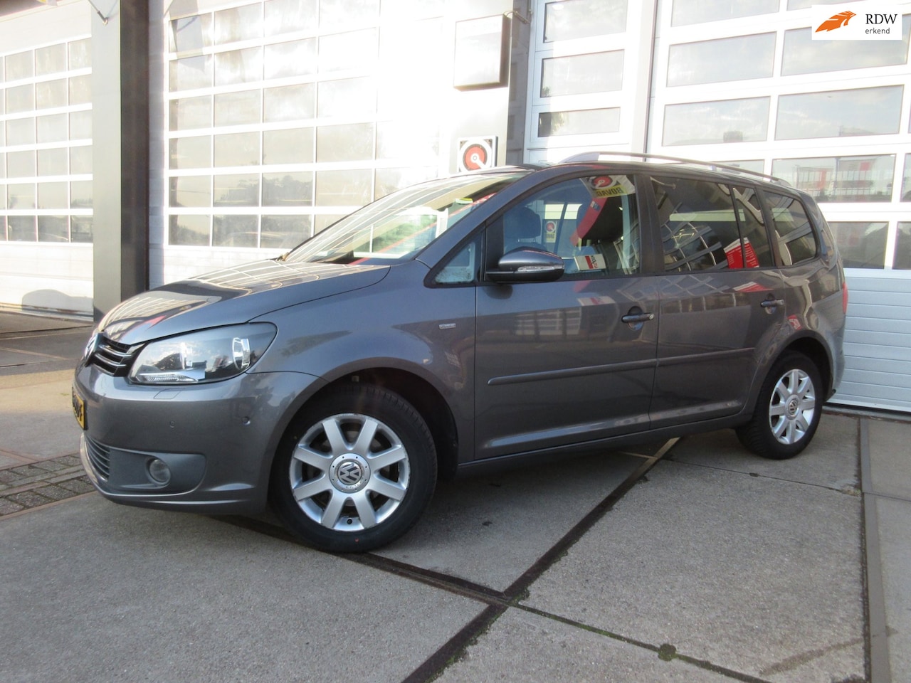 Volkswagen Touran - 1.6 TDI Comfortline BlueMotion 7p. 1.6 TDI Comfortline BlueMotion 7p. - AutoWereld.nl