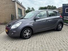 Hyundai i20 - 1.2i i-Drive |nieuwe apk | nieuwe koppeling |airco | 5drs | kijk fotos