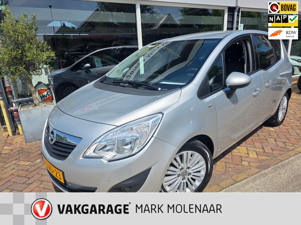 Opel Meriva - 1.4 Turbo Cosmo 1.4 Turbo Cosmo,Automaat,lage km,trekhaak - AutoWereld.nl