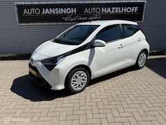 Toyota Aygo - 1.0 VVT-i x-play Als nieuw | Airco | Apple Carplay/Android Auto | Bluetooth | Camera | RIJ