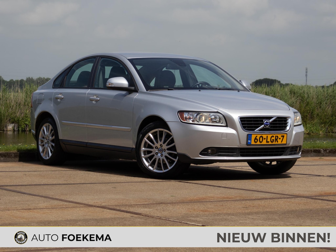 Volvo S40 - 2.0 Sport Memory Dealer onderhouden Uniek! - AutoWereld.nl