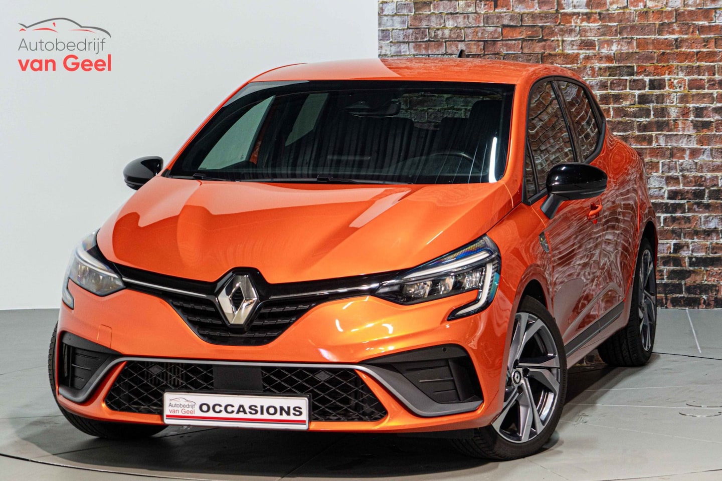 Renault Clio - 1.0 TCe 90 R.S. Line | Cruise Control | Achteruitrijcamera | Keyless Entry/Start - AutoWereld.nl