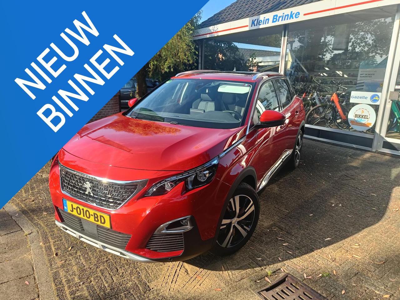 Peugeot 3008 - 1.2 PureTech Allure //Glazen schuif/kanteldak//Afn.Trekhaak//Electr.bed.achterklep//Camera - AutoWereld.nl