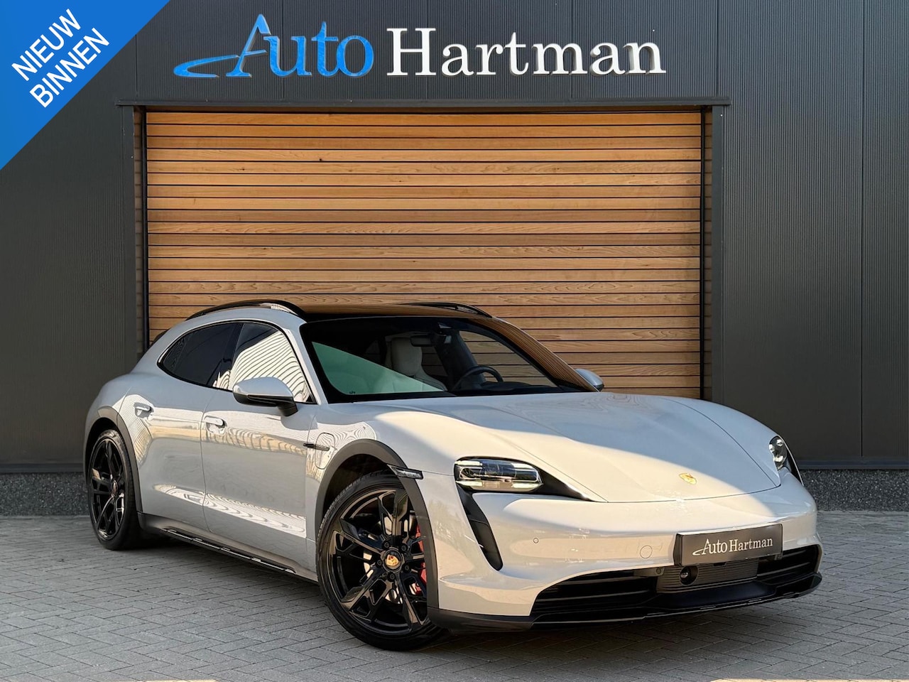 Porsche Taycan Cross Turismo - 4S Sport-Chrono|Sportstoelen|ACC|BOSE|Passenger-Display - AutoWereld.nl