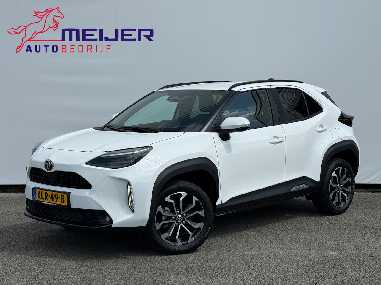 Toyota Yaris Cross - 1.5 Hybrid 115 Dynamic LED|Keyles|Stoel+Stuurverwarming|Clima|Cruise|PDC|CarPlay Navigatie - AutoWereld.nl