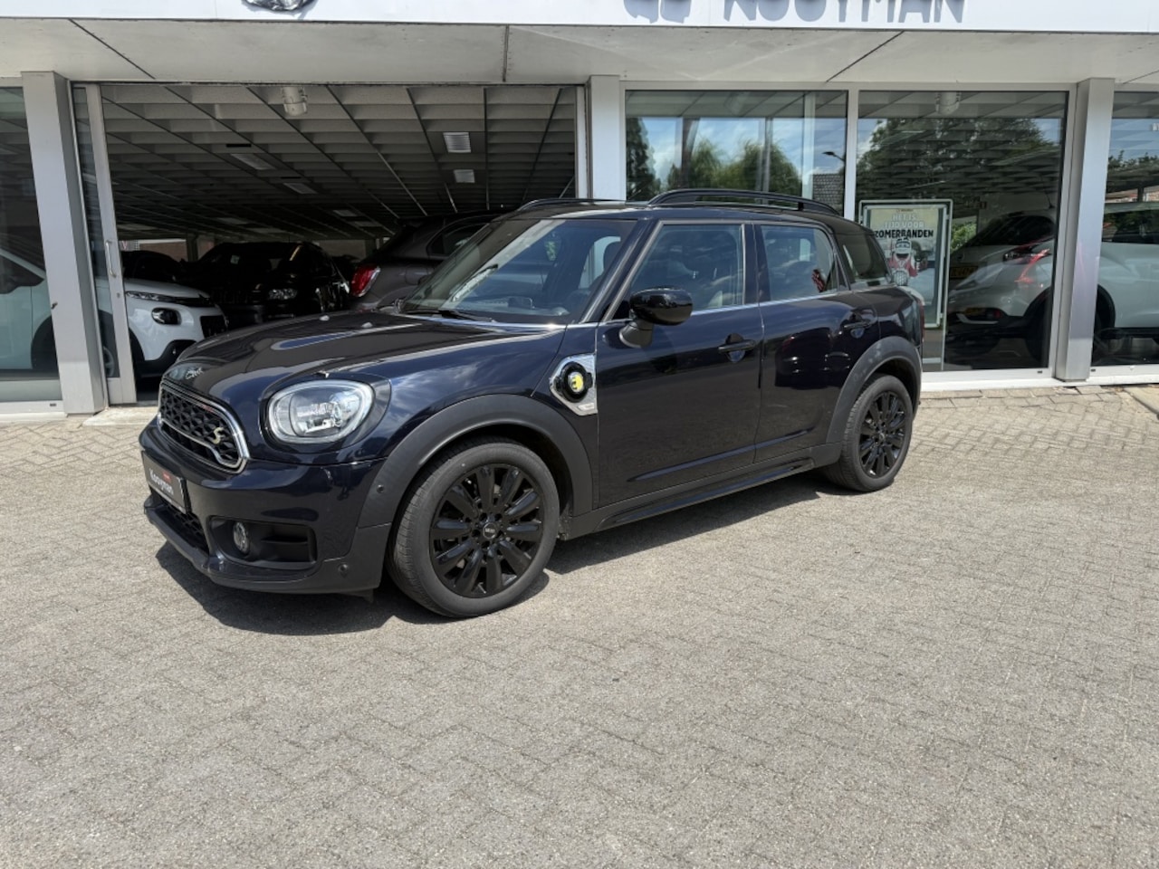 MINI Countryman - 1.5 Cooper S E ALL4 - AutoWereld.nl
