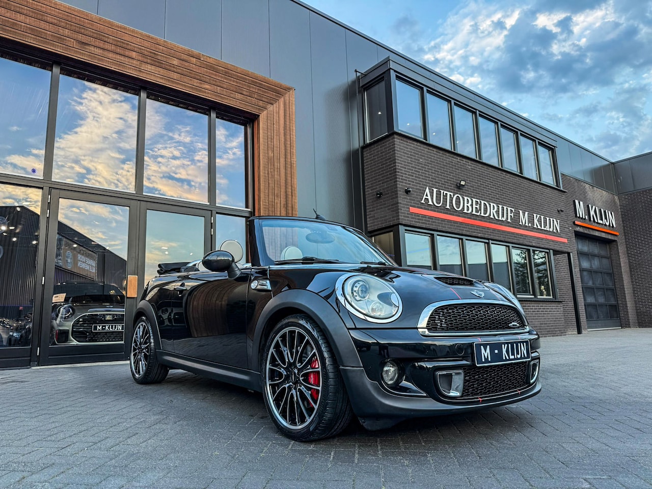 MINI Cabrio - 1.6 John Cooper Works 211pk/Navi/Lounge leer/Hk/Uniek - AutoWereld.nl