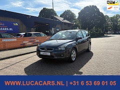 Ford Focus Wagon - 1.6-16V Futura Trekhaak 2X SLEUTEL + BOEKJES