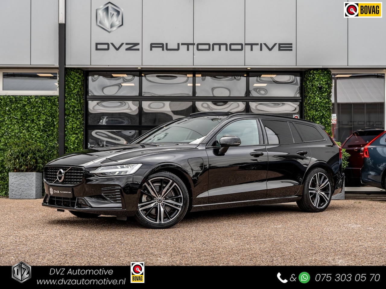 Volvo V60 - 2.0 T8 Recharge AWD R-Design 455 PK | Pano | 1e Eig. | SOH 96 % | - AutoWereld.nl