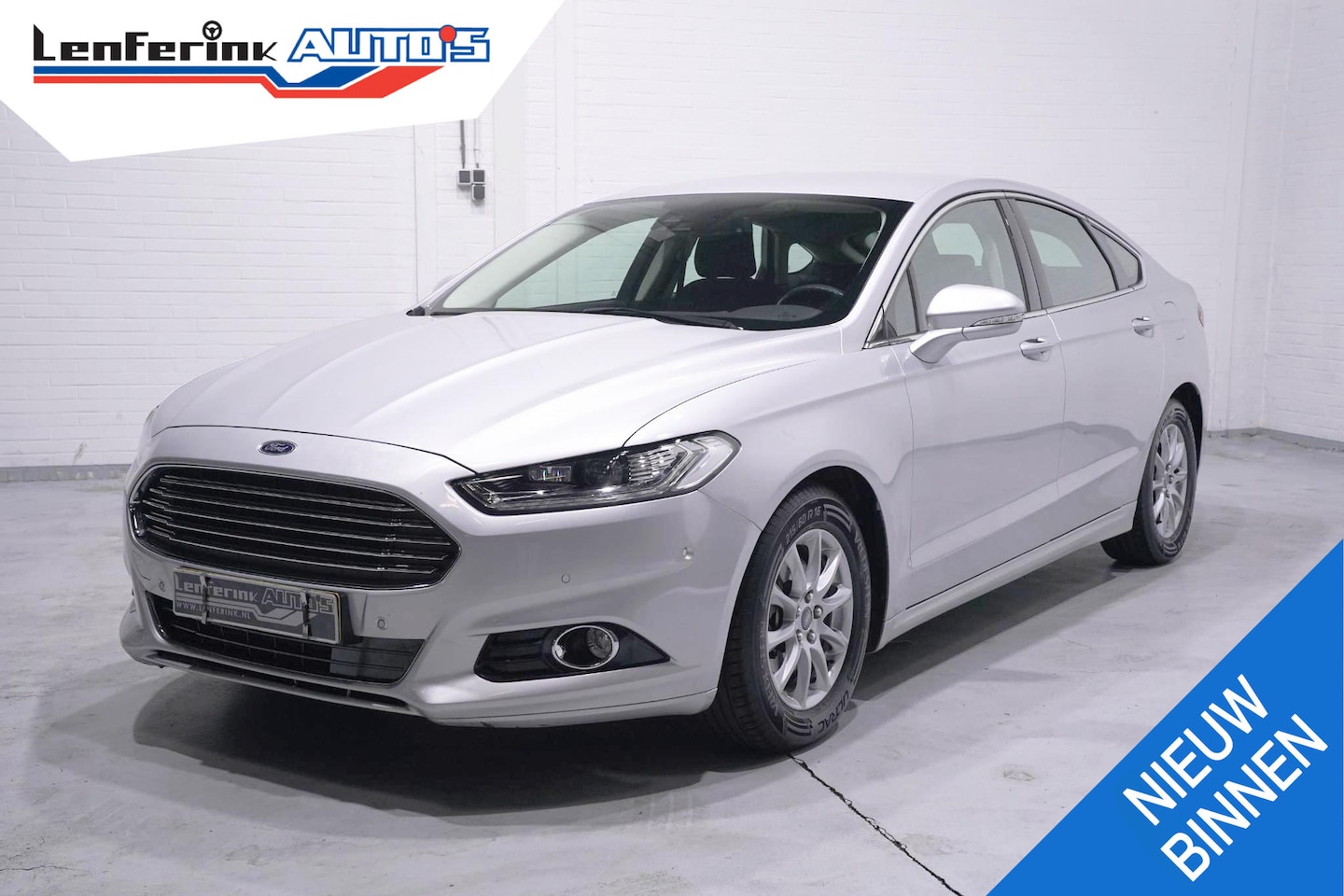 Ford Mondeo - 1.5 Titanium NAP Navi Camera Trekhaak Verwarbare voorruit - AutoWereld.nl