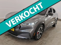 Ford Mustang Mach-E - 75 kWh 258pk AWD | SOH 92% | Technology Pack Plus | Panoramadak | Leder | CarPlay | B&O Au