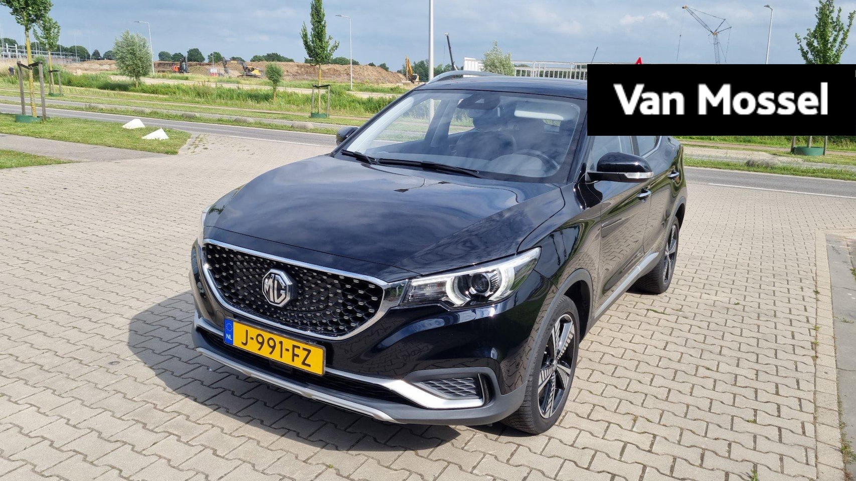 MG ZS - Luxury 45 kWh | 1e-EIG. | SoH 94,24% | WLTP 263 KM | Panorama/Schuifkantel-Dak | 17"LMV | - AutoWereld.nl