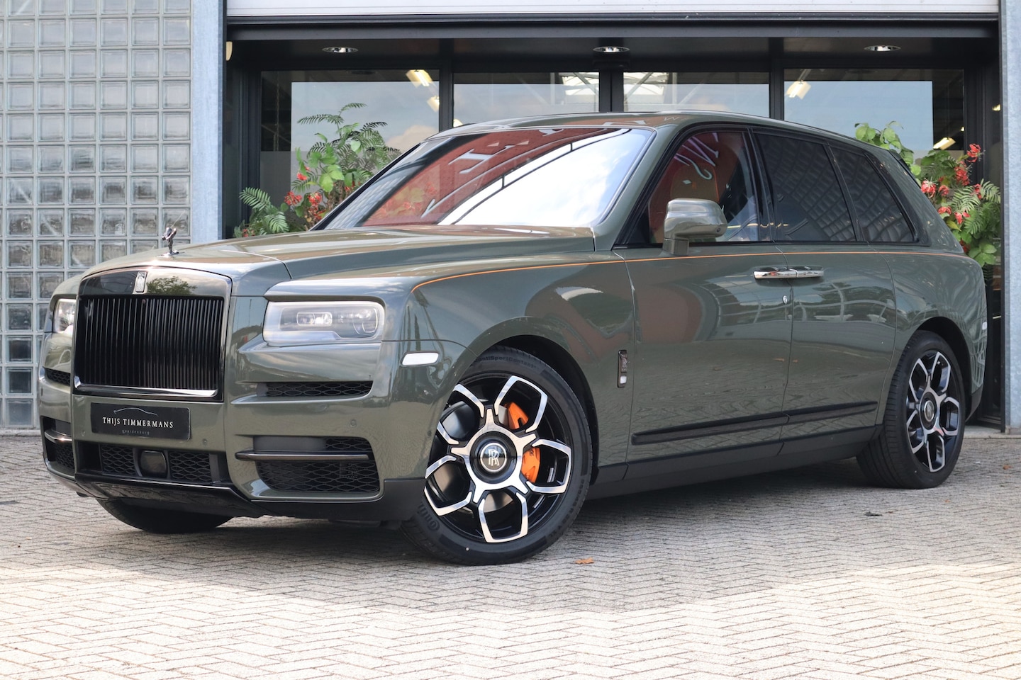 Rolls-Royce Cullinan - BLACK BADGE 6.75 V12 Fu-Shion | Sterrenhemel, Bespoke Audio, Nachtzichtcamera, Massage, En - AutoWereld.nl
