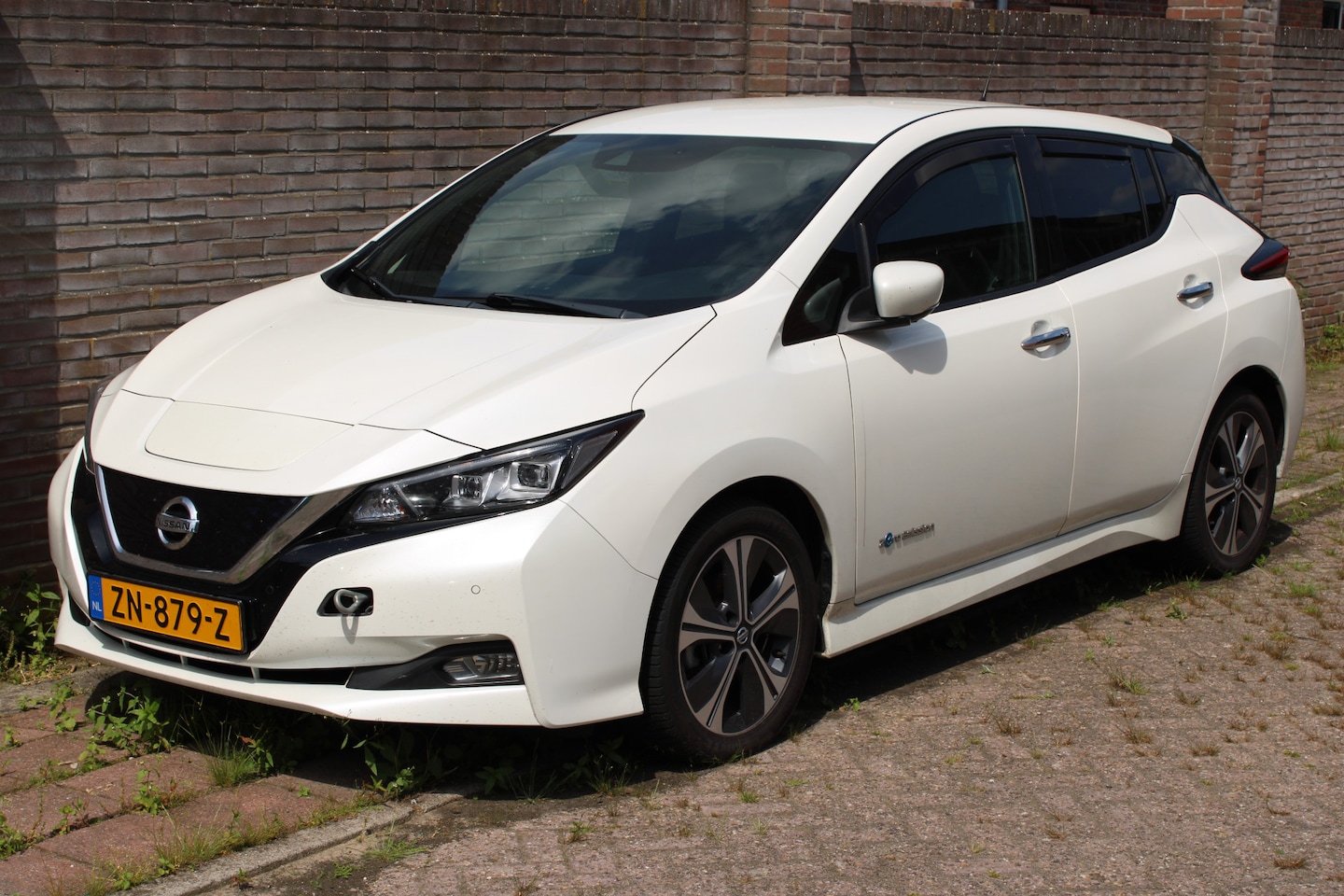 Nissan LEAF - Tekna 40 kWh//BATTERY PACK DEFECT!! - AutoWereld.nl