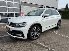 Volkswagen Tiguan - 1.4 TSI R-line Airco Cruise Carplay