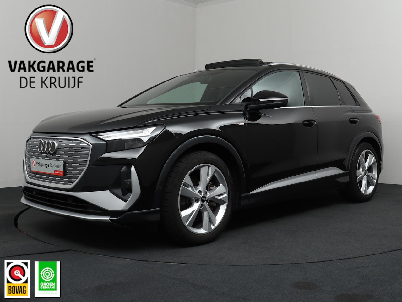 Audi Q4 e-tron - 40 S-line 77 kWh Panoramadak | Trekhaak wegklapbaar | Adaptieve cruise control - AutoWereld.nl