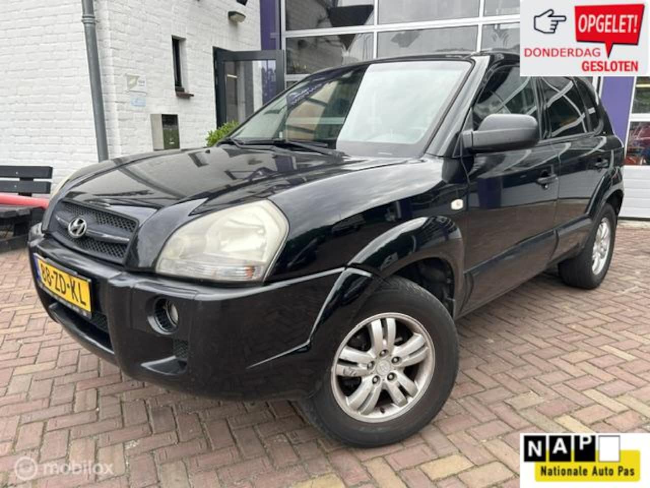 Hyundai Tucson - 2.0i Active * AIRCO * TREKHAAK * - AutoWereld.nl