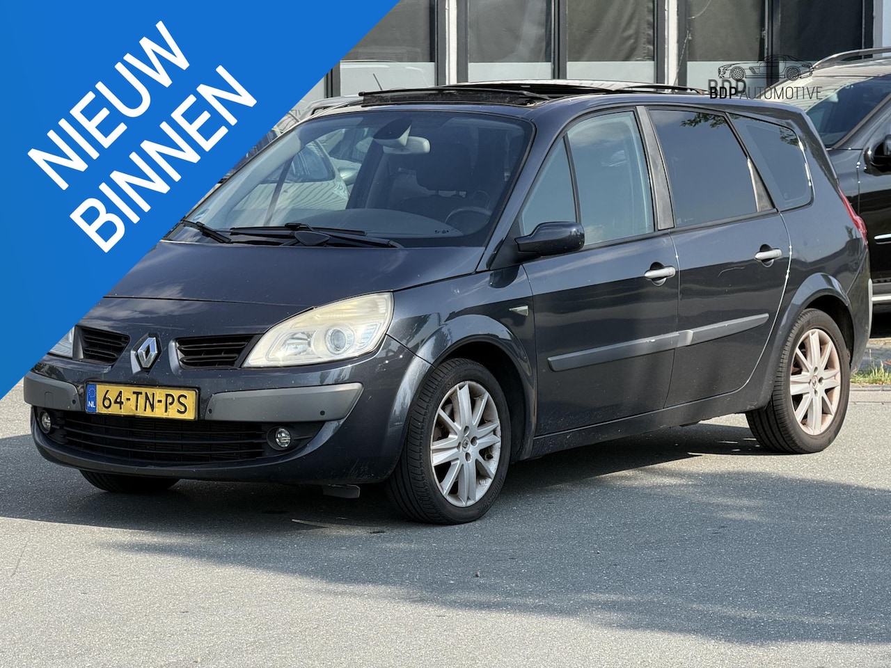 Renault Grand Scénic - 2.0-16V Tech Line 7p. 06-03-2027 APK | 7 zitter - AutoWereld.nl