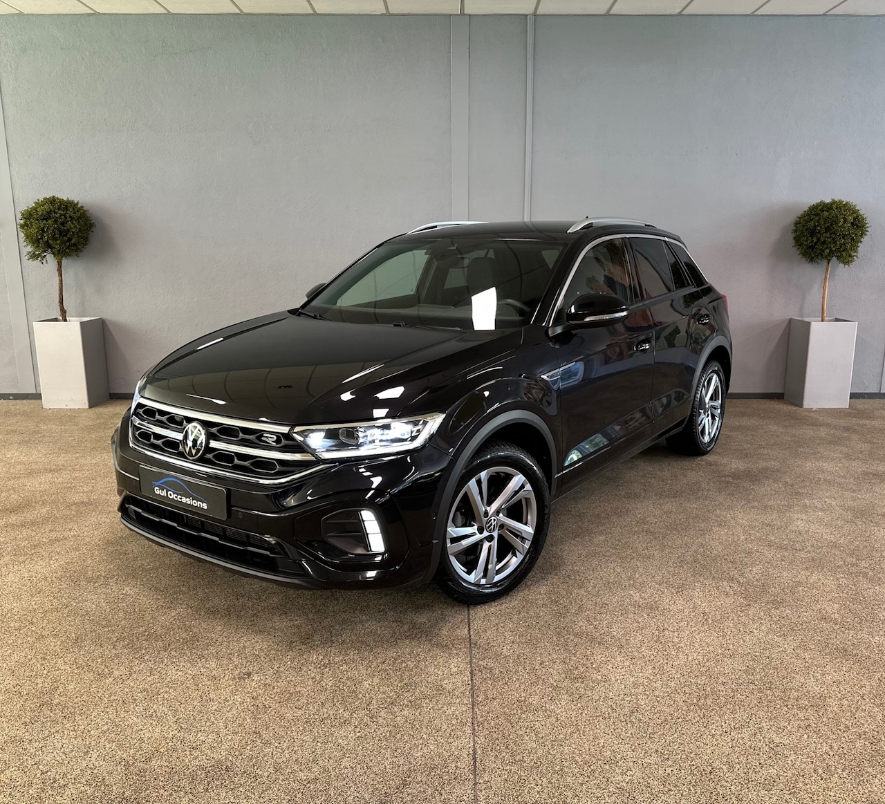 Volkswagen T-Roc - 1.0 TSI R-Line - Camera - ACC - IQ - Massage - BTW - AutoWereld.nl