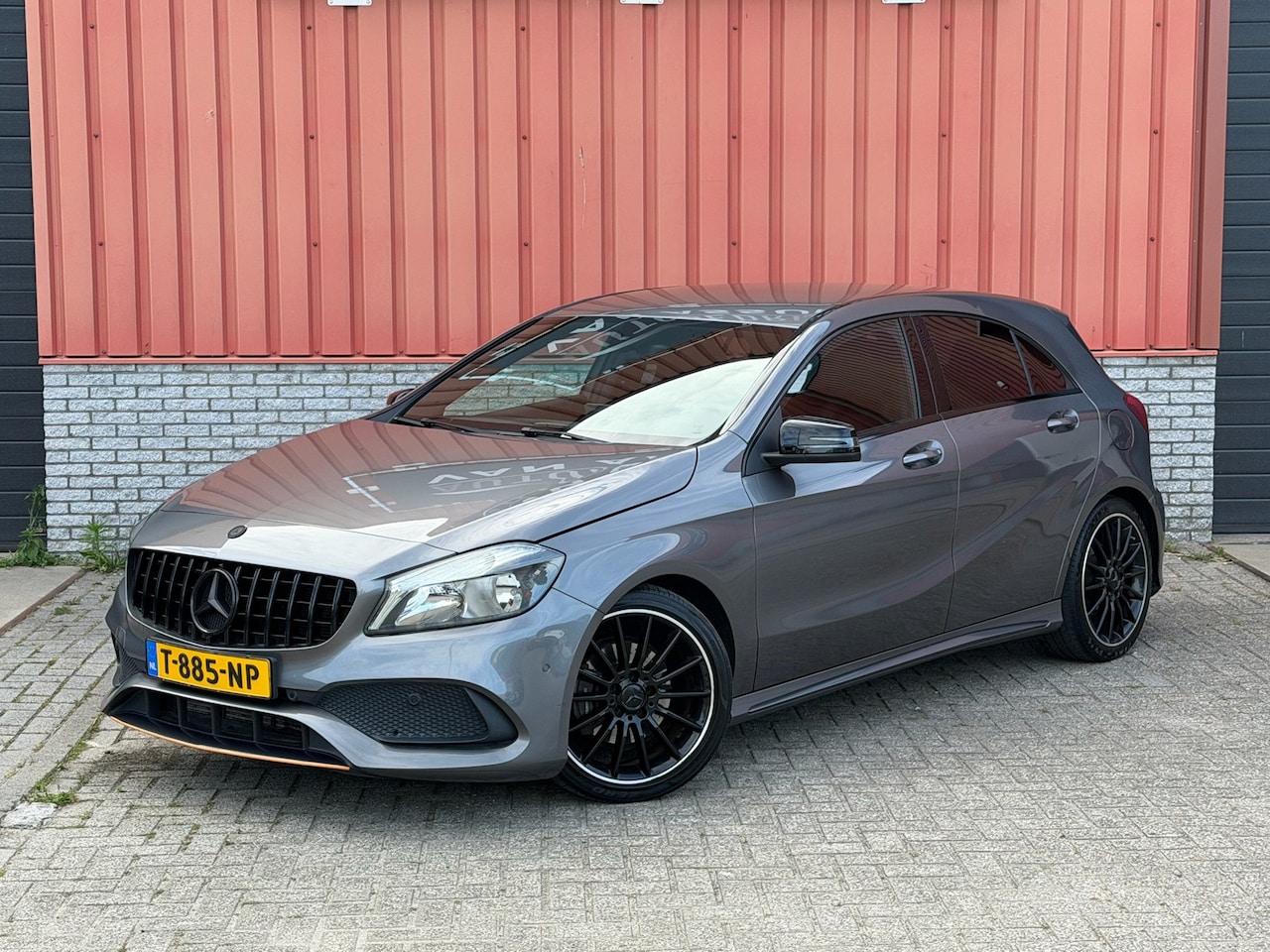 Mercedes-Benz A-klasse - 200 AMG PDC H/K Sfeer Night Climate - AutoWereld.nl