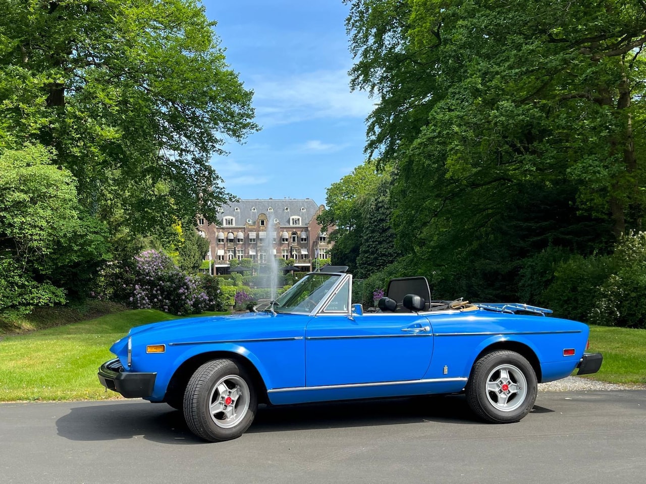 Fiat 124 - 1800 Sport Spider - AutoWereld.nl