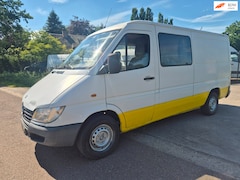 Mercedes-Benz Sprinter - 211CDI 208CDI LANG CHASSIS 2004 FLAT ROOF