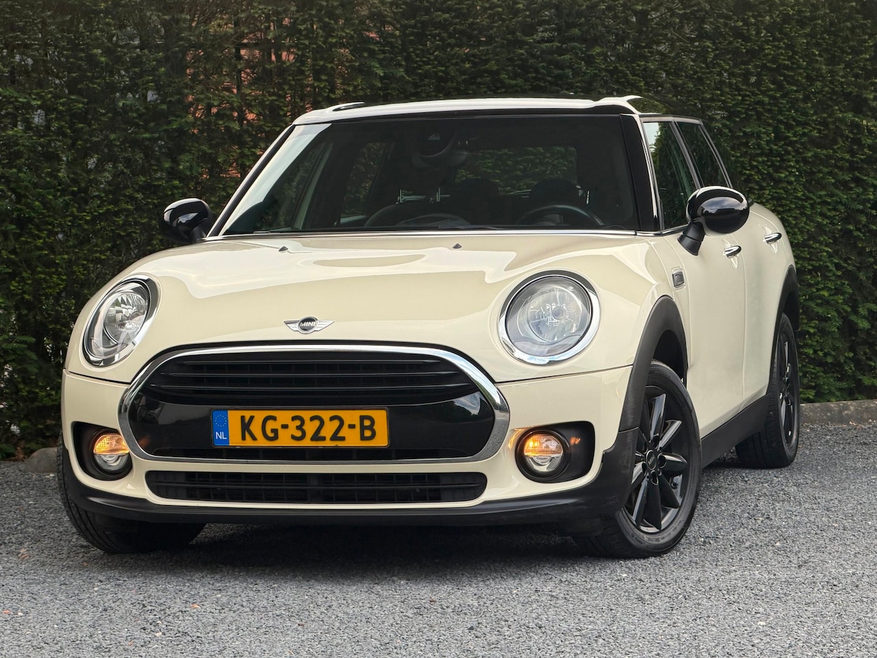 MINI Clubman - 1.5 Cooper Business | PDC | NAVI | CRUISE | RIJKLAAR! - AutoWereld.nl