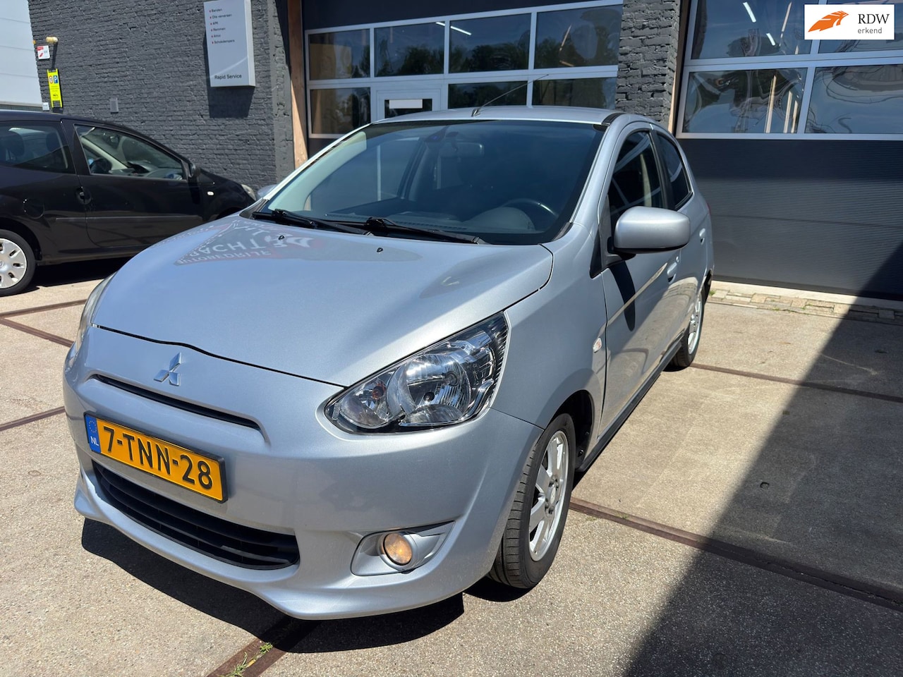 Mitsubishi Space Star - 1.0 Intense 1.0 Intense - AutoWereld.nl