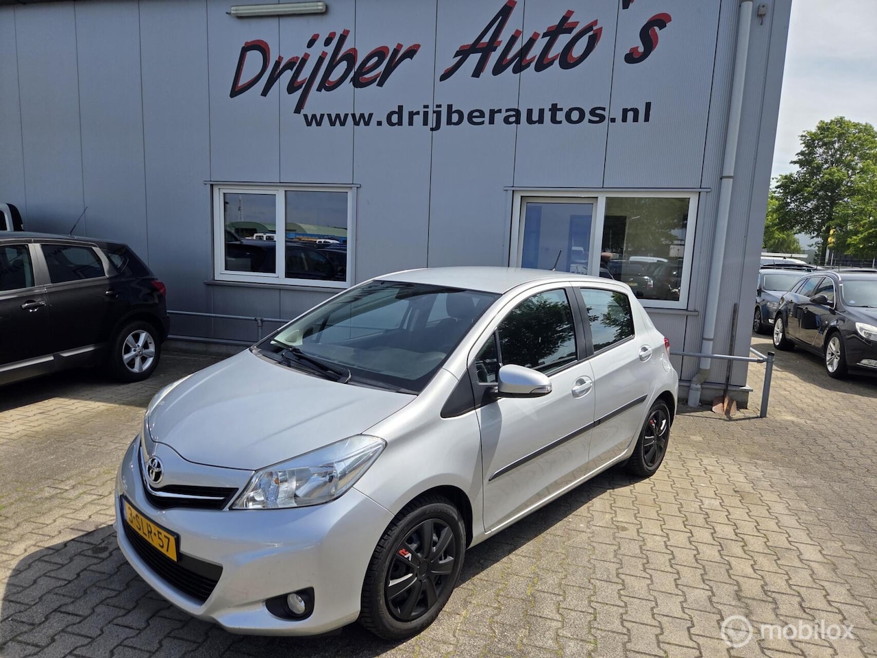 Toyota Yaris - 1.0 VVT-i Aspiration 1.0 VVT-i Aspiration - AutoWereld.nl