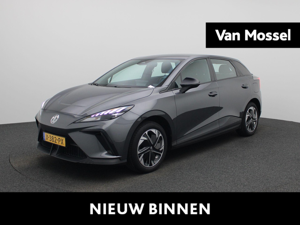 MG MG4 Electric - Standard 51 kWh | Cruise Control | Keyless | Climate Control | Apple Carplay/Android Auto - AutoWereld.nl