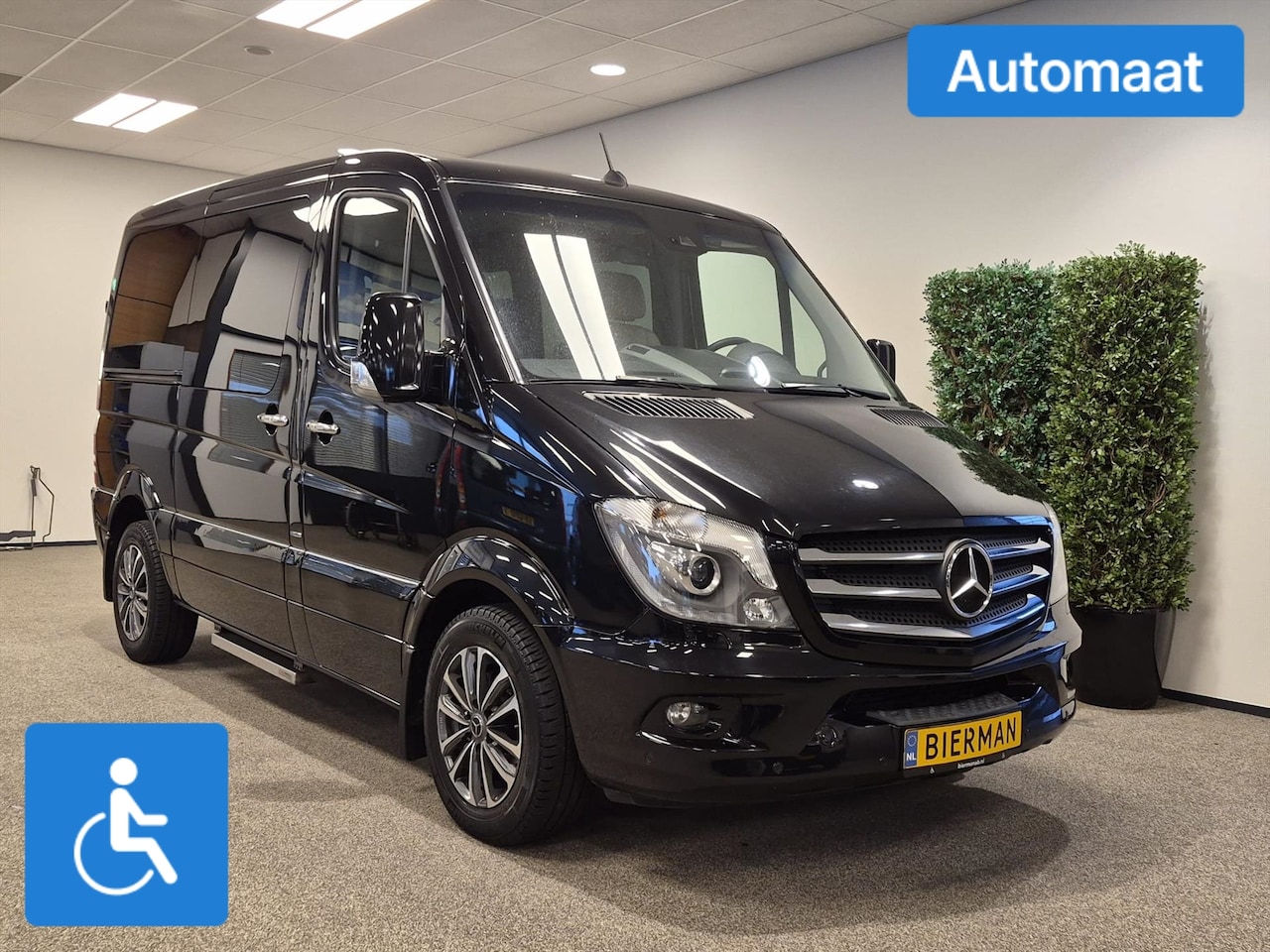 Mercedes-Benz Sprinter - L1H1 V6 319 Rolstoelbus Automaat - AutoWereld.nl