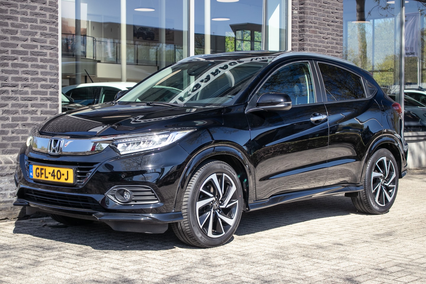 Honda HR-V - 1.5 i-VTEC Executive | Pano dak | Trekhaak | Camera | - AutoWereld.nl