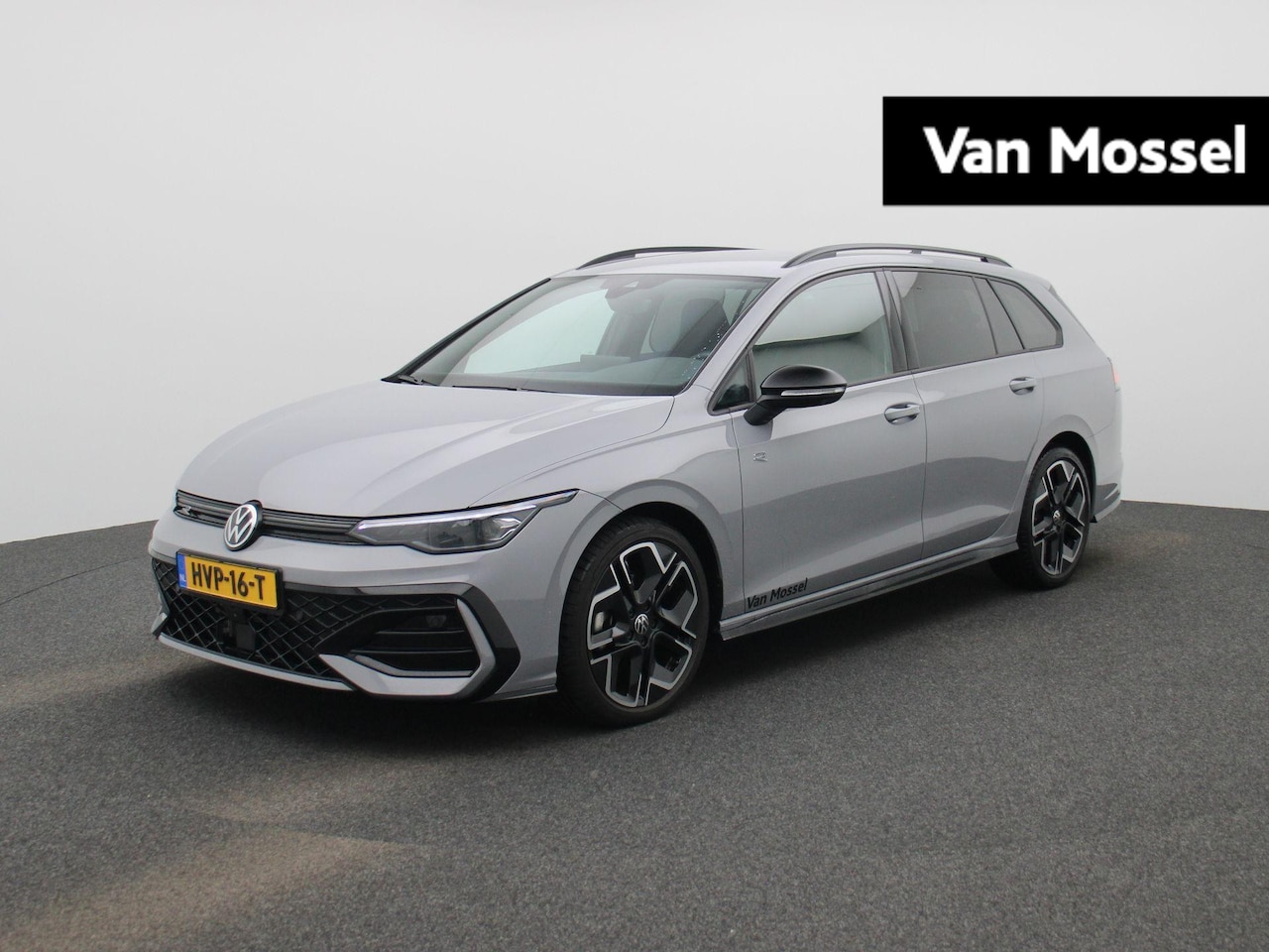 Volkswagen Golf Variant - 1.5 eTSI R-Line Edition 116 PK Automaat | Demo | Apple Carplay draadloos | 360 Camera | Na - AutoWereld.nl