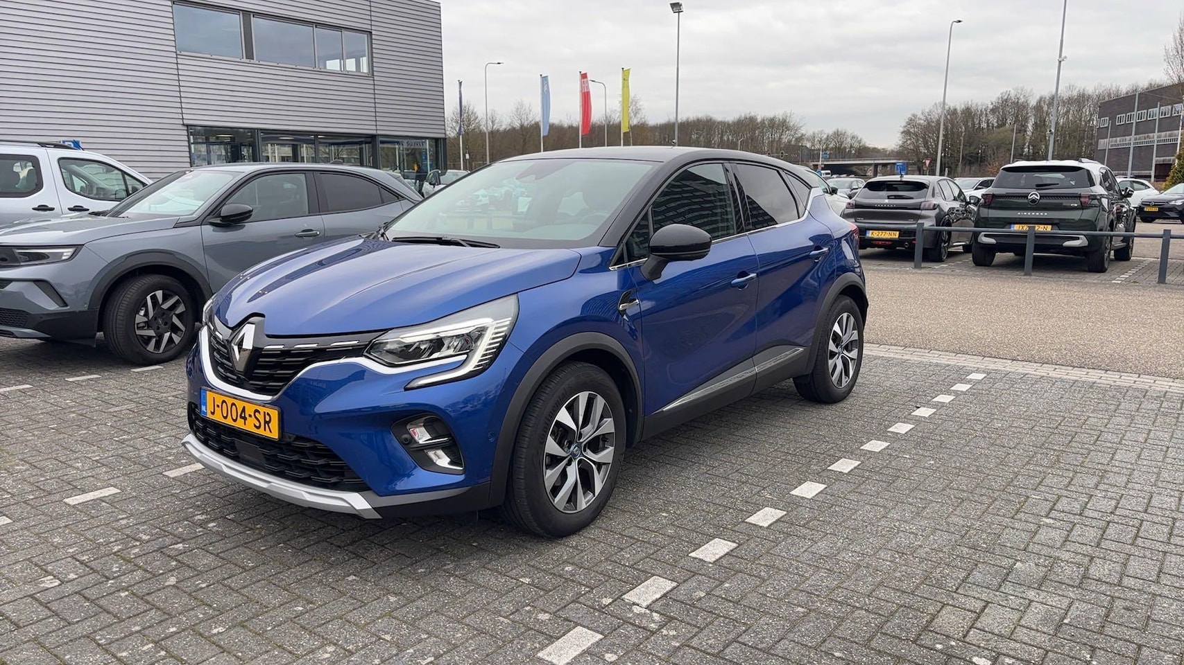Renault Captur - 1.6 E-Tech Plug-in Hybrid 160 Intens - AutoWereld.nl