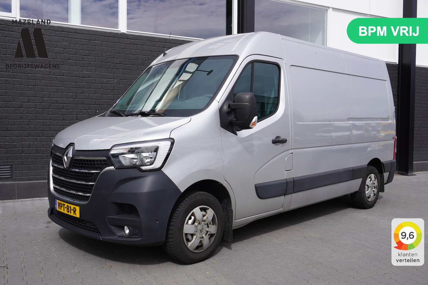 Renault Master - 2.3 dCi 150PK L2H2 EURO 6 - Airco - Cruise - Camera - €19.900,- Excl. - AutoWereld.nl