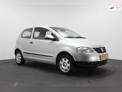 Volkswagen Fox - 1.2 Trendline | NAP | Elektrische ramen | Nieuwe APK | 1e eigenaar