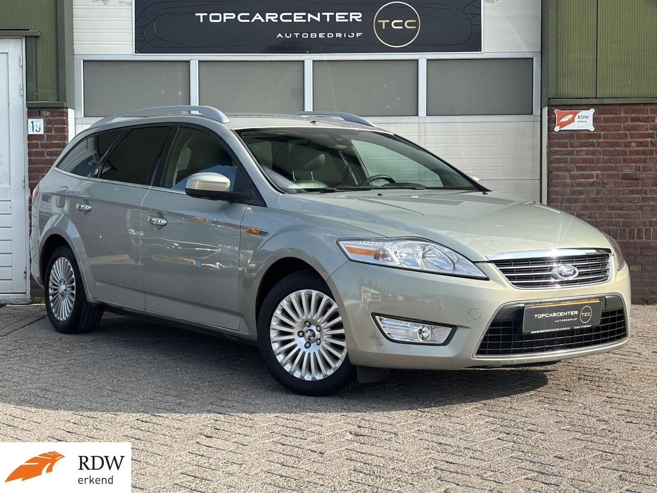 Ford Mondeo Wagon - 2.3-16V Ghia/AIRCO/STOELV/CRUISE/PARKS/APK - AutoWereld.nl
