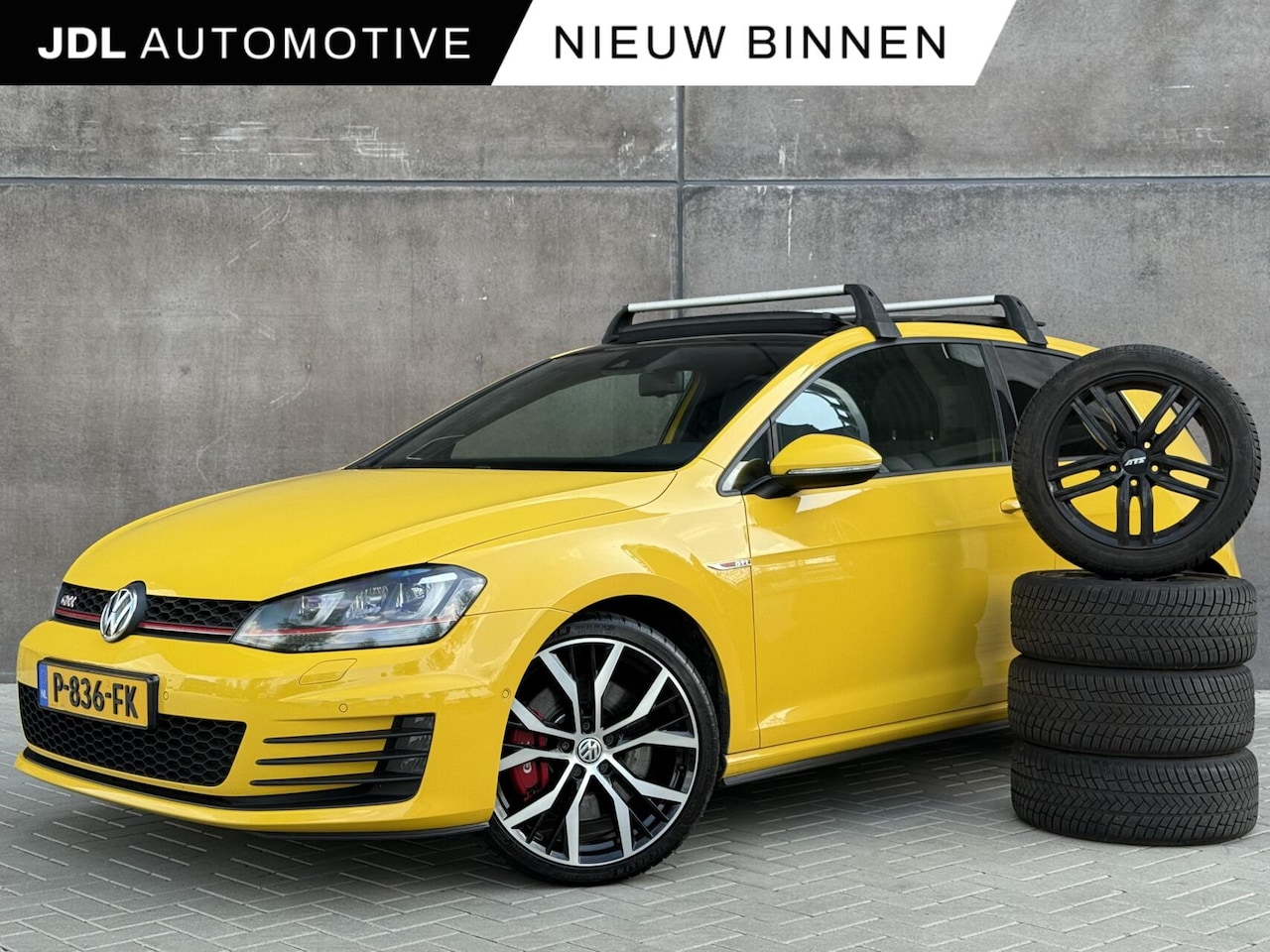 Volkswagen Golf - 2.0 TSI GTI Performance | Ginster Yellow | Panoramadak | Dynaudio | Camera | Keyless Go | - AutoWereld.nl