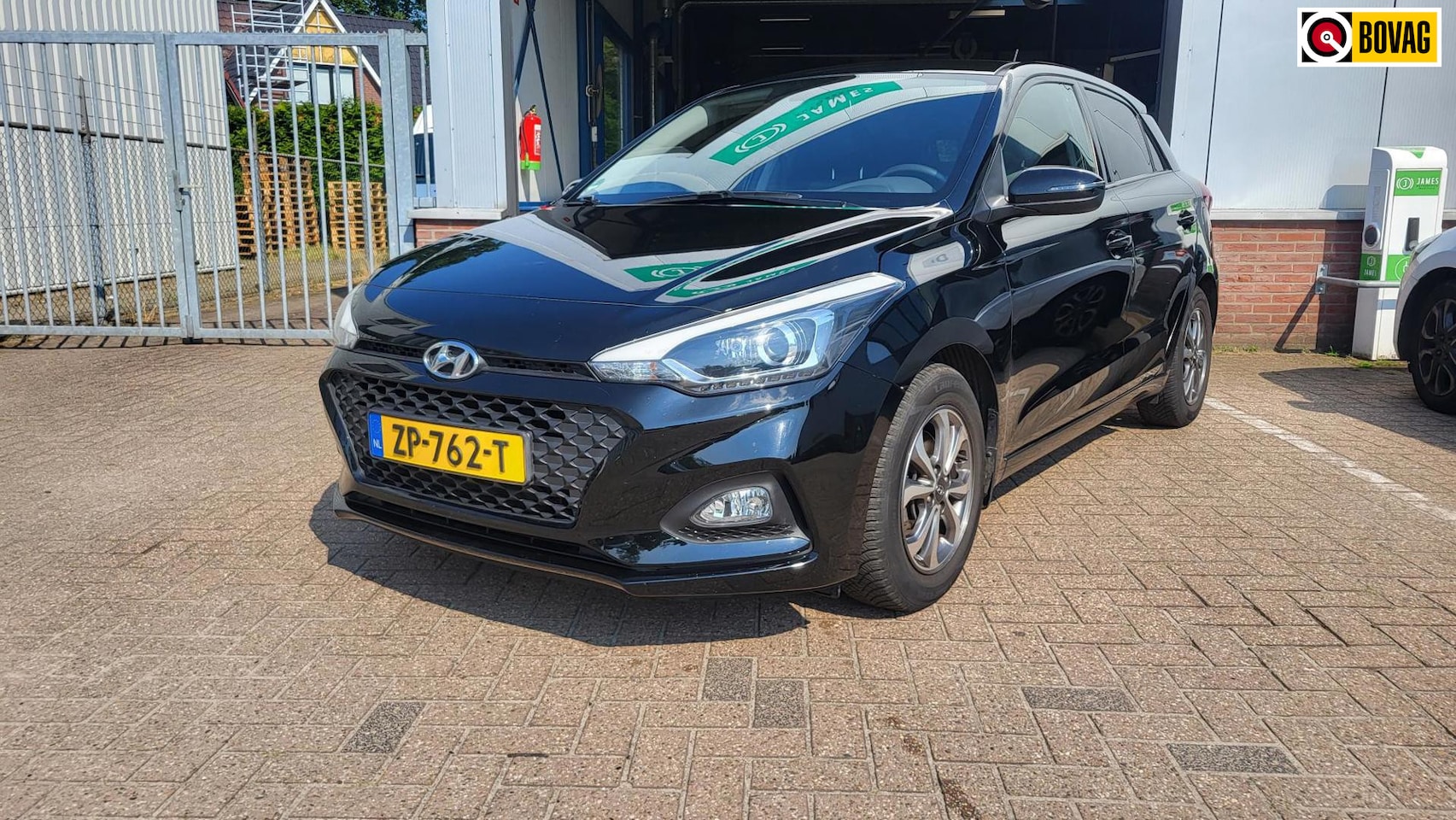 Hyundai i20 - 1.0 T-GDI Comfort navigatie + camera-Trekhaak. - AutoWereld.nl