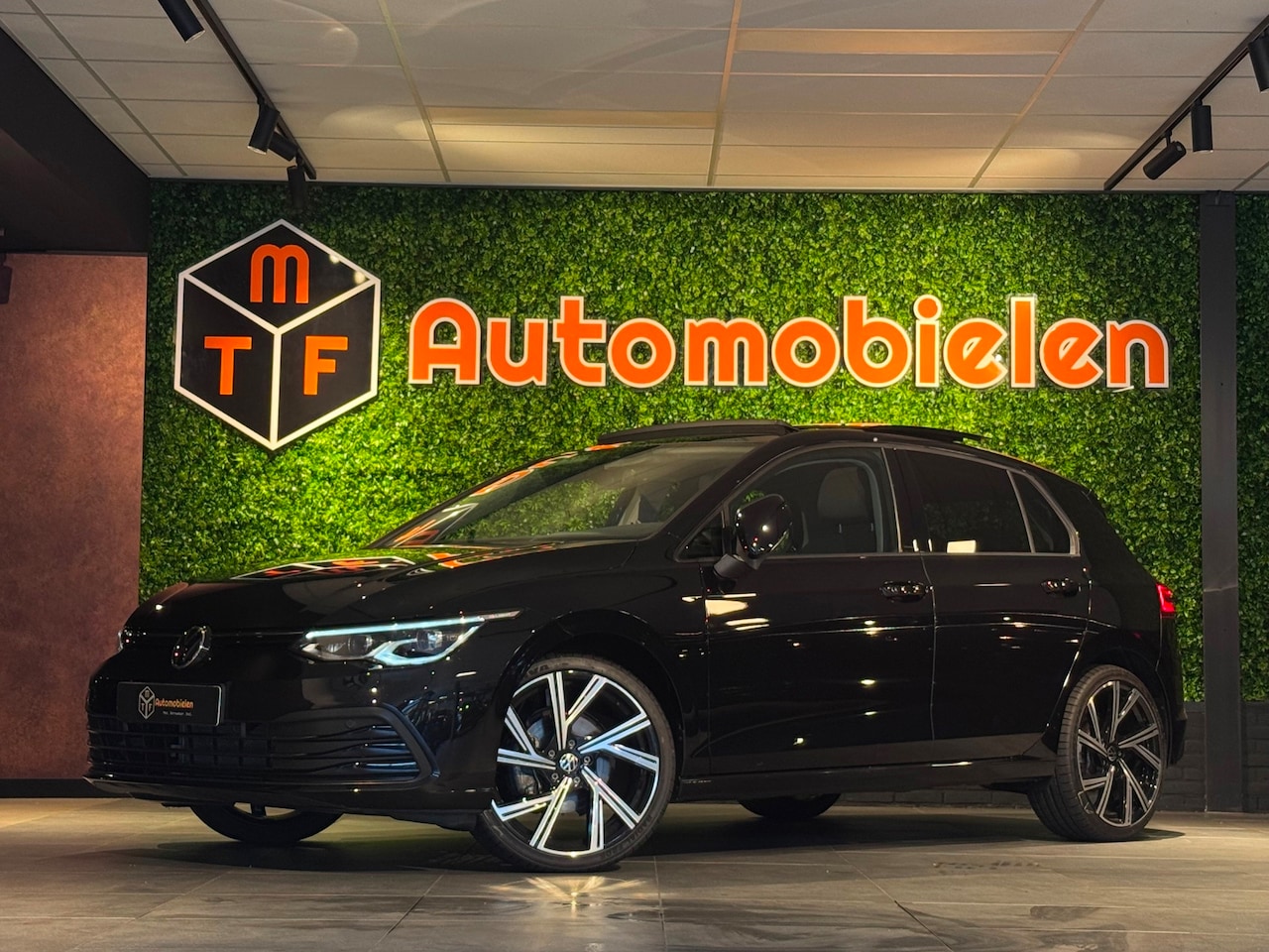 Volkswagen Golf - 1.5 eTSI 150 PK |MATRIX|PANO|ACC|IQ.DRIVE|GARANTIE - AutoWereld.nl