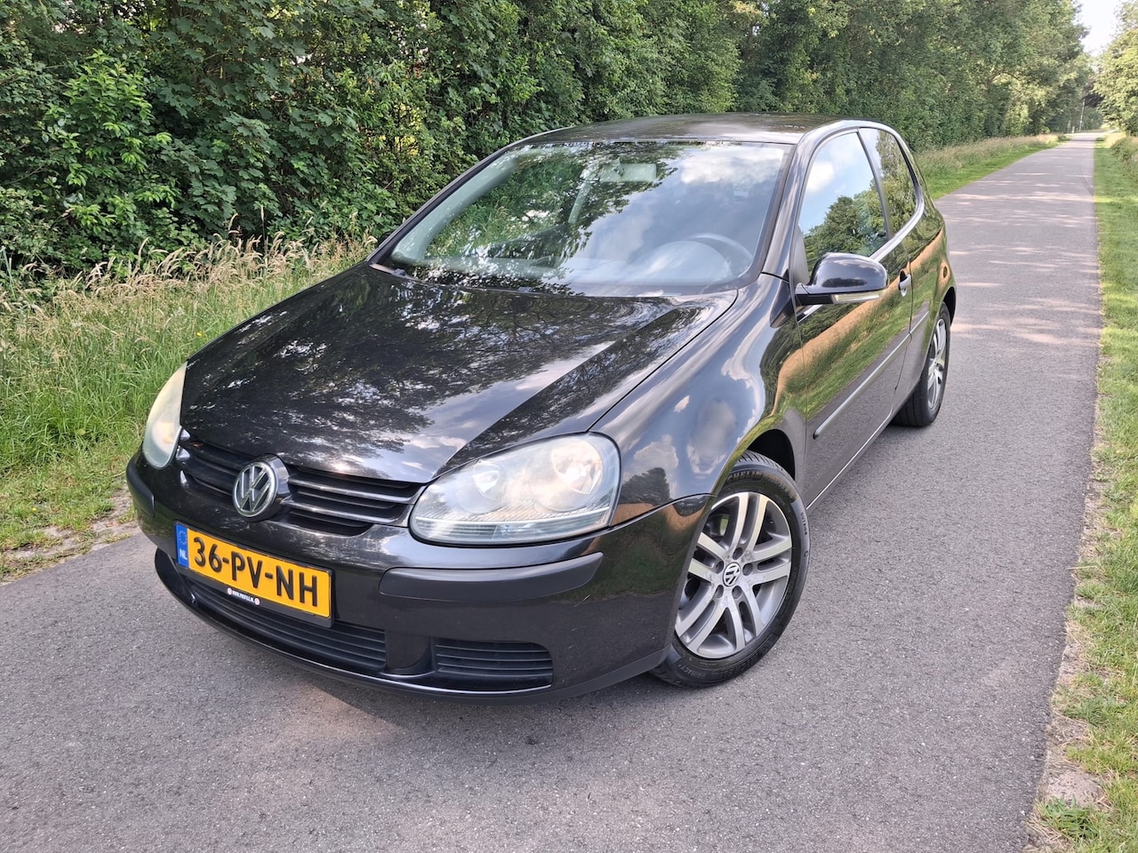 Volkswagen Golf - 1.6 FSI Trendline |AIRCO+CRUISE| - AutoWereld.nl