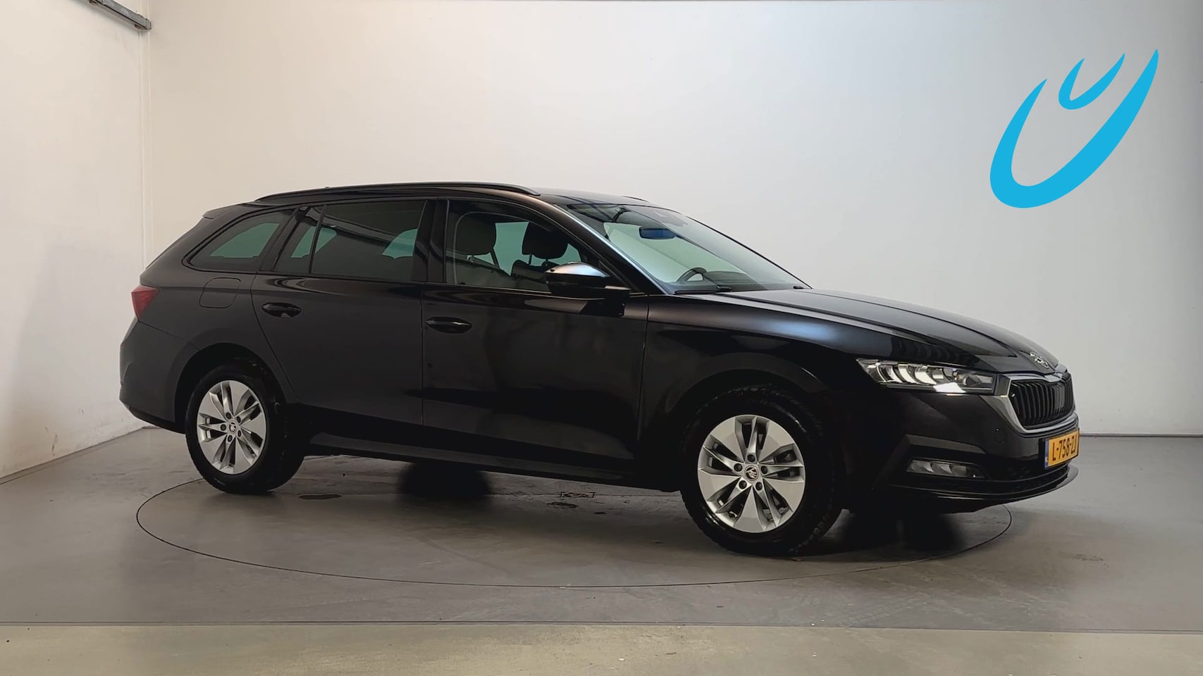 Skoda Octavia Combi - 1.0 TSI Business Edition Parkeersensoren Sfeerverlichting App Connect DAB+ - AutoWereld.nl