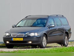 Volvo V70 - 2.5 T AWD AUT Titanium 2.5t | 7 Zitter | DAK | NL