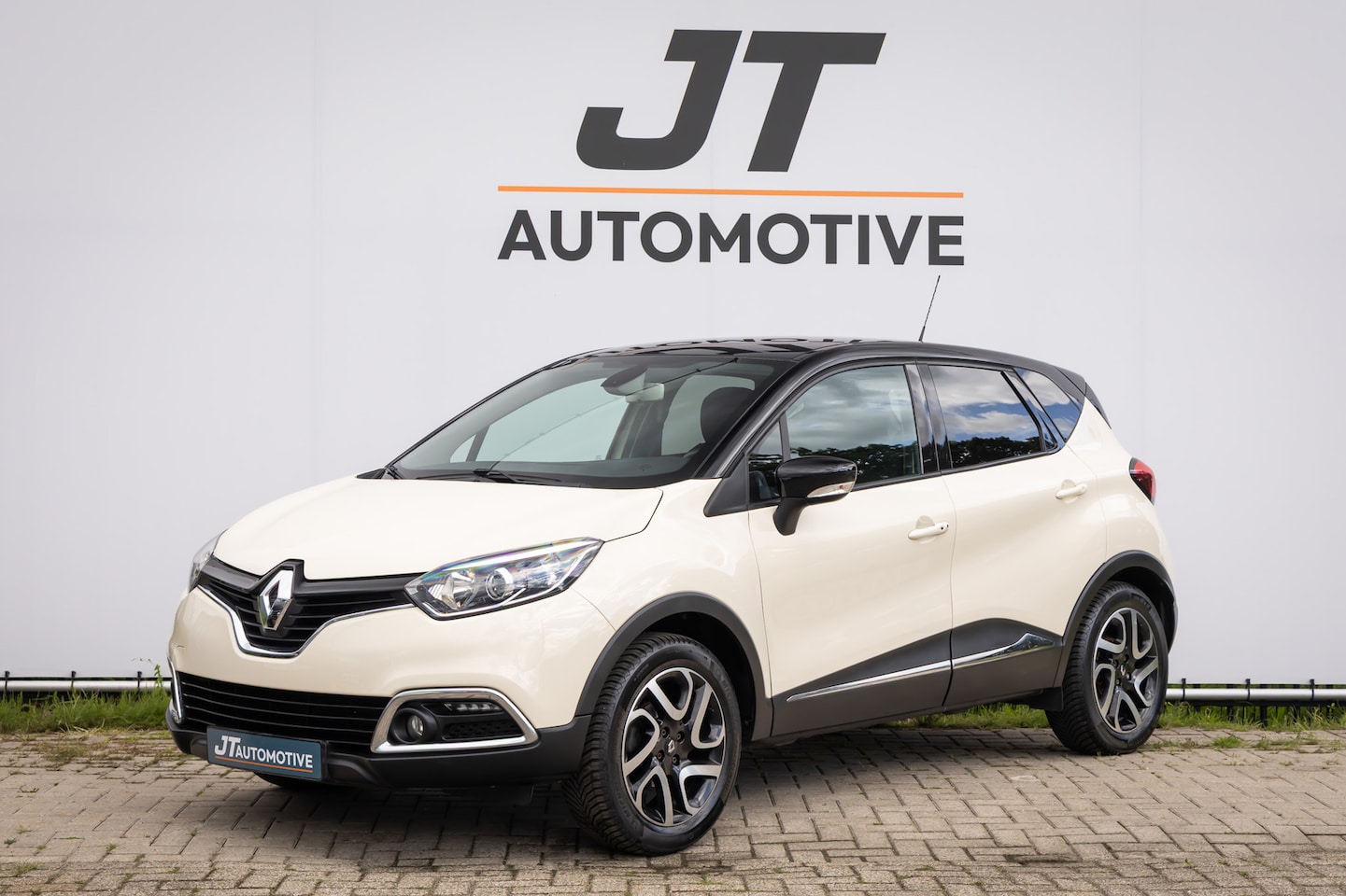 Renault Captur - 0.9 TCe Dynamique Nl Auto | Cruise Control | PDC | Achterruitverwarming Camera - AutoWereld.nl