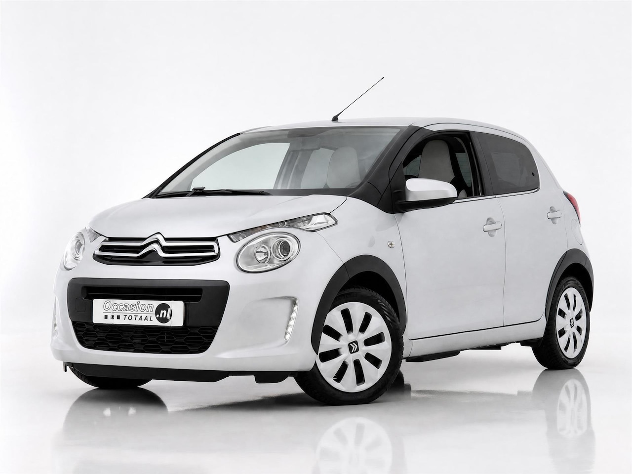 Citroën C1 - 1.0 VTi Millenium | Carplay | DAB | Airco | Begrenzer - AutoWereld.nl